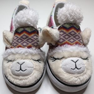 Llama toddler vans